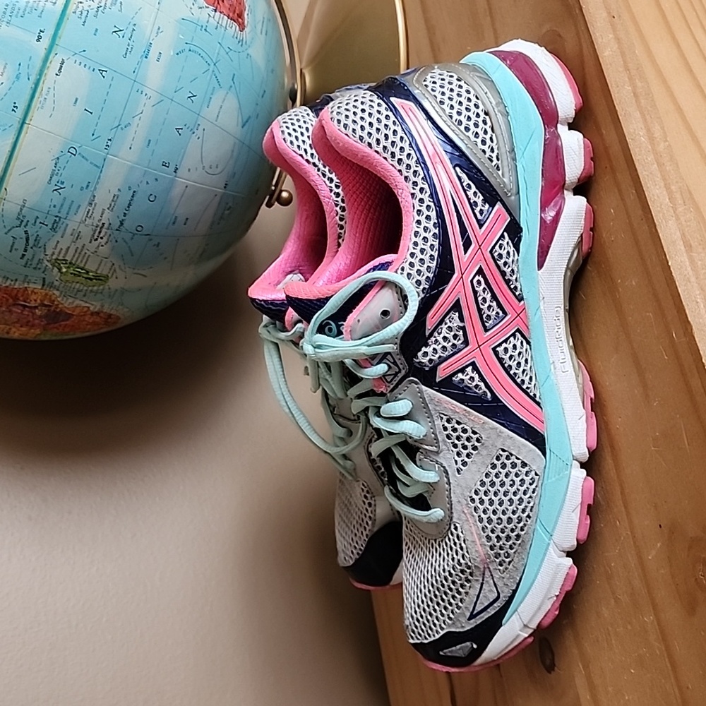 ASICS T550 runners size 8.5 - Picture 2 of 12